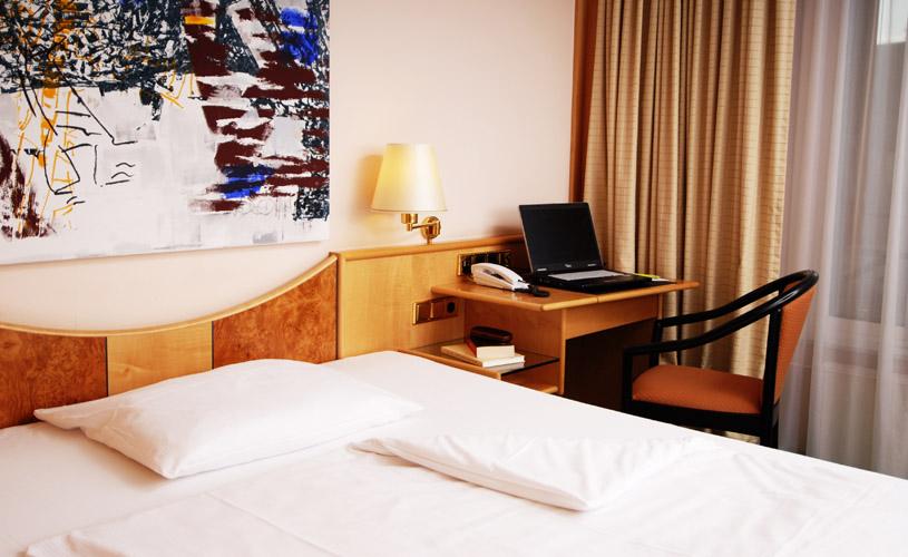 Living Hotel Grosser Kurfuerst Berlin Room photo